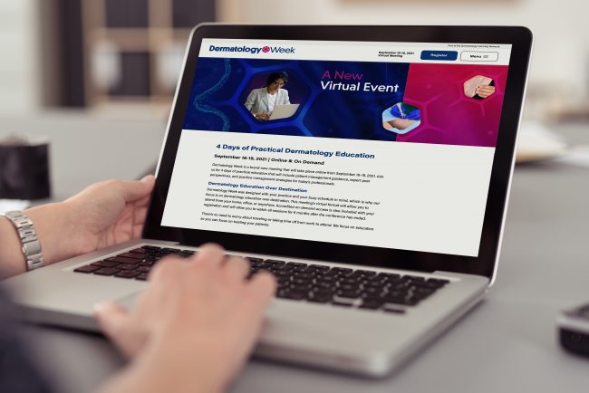 Businesswoman,Sitting,At,Her,Desk,Navigating,The,Internet,On,A